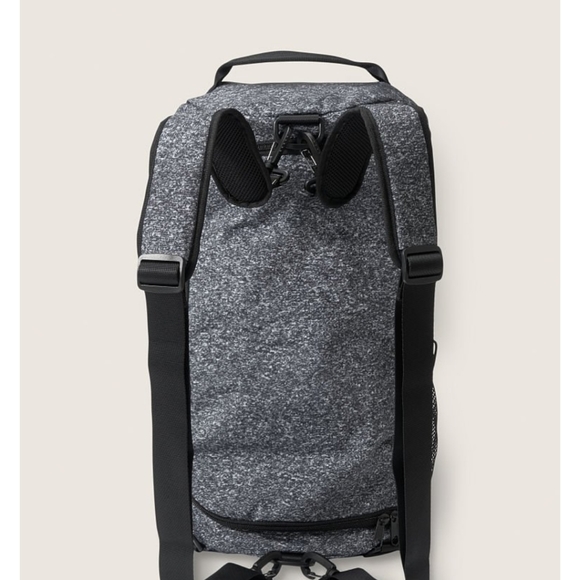 VS PINK CONVERTIBLE DUFFLE BAG NWT - Picture 7 of 7